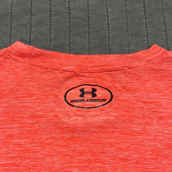 Under Armour T-Shirt - Picture 5 of 5